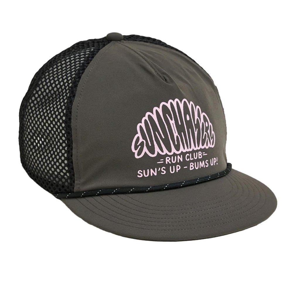 Janji Unisex Trailbreaker Hat in Turbo Chook Carbon