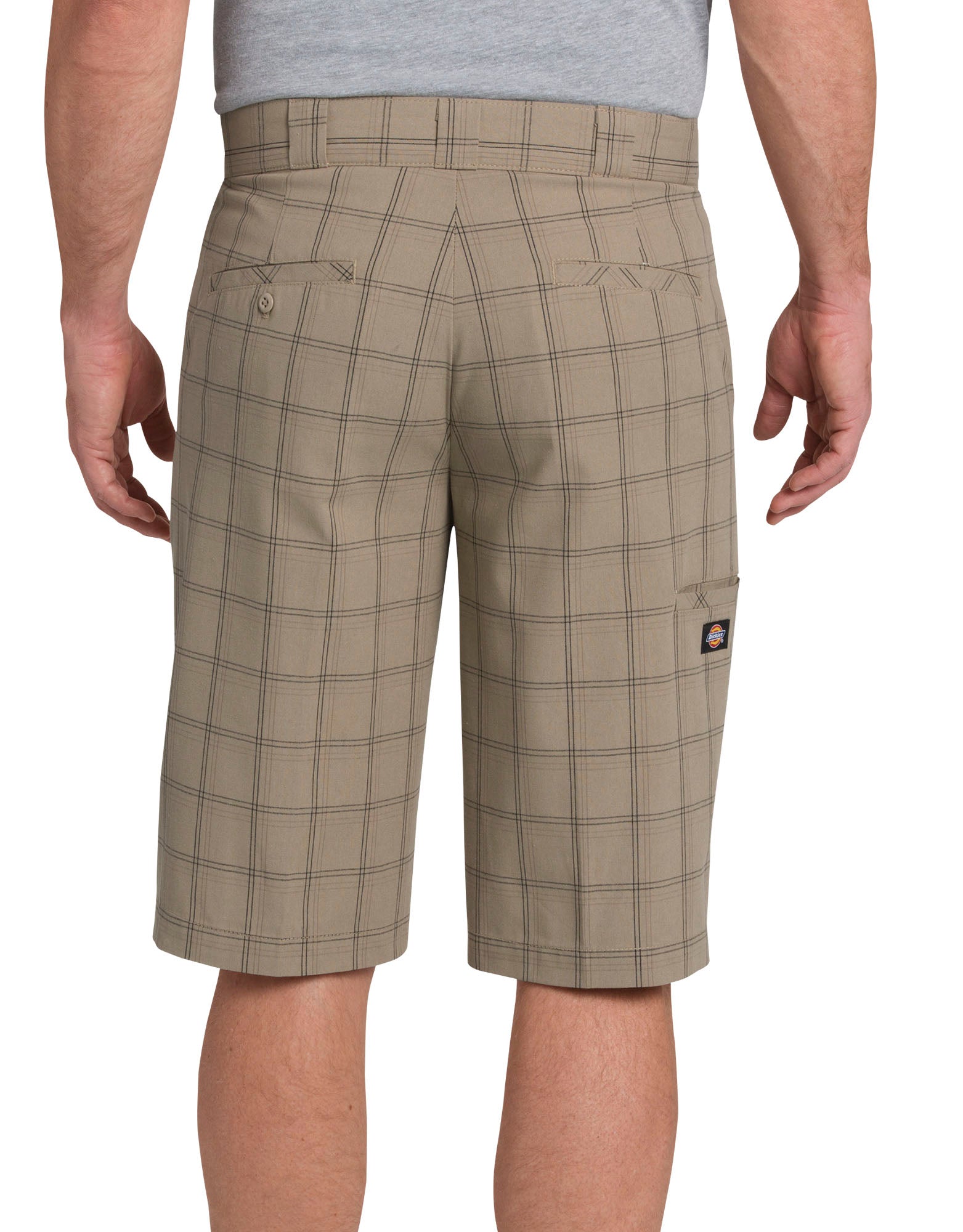 13" Regular Fit Multi-Use Pocket Plaid Shorts