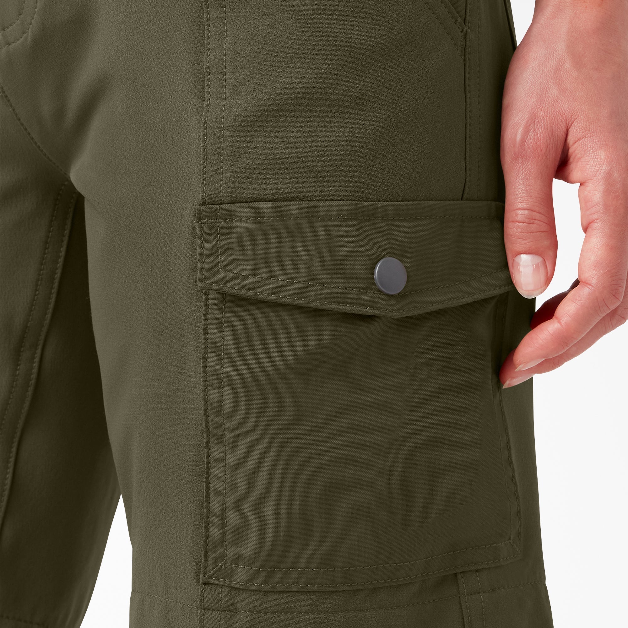 Women's Cooling Slim Fit Cargo Shorts, 10"