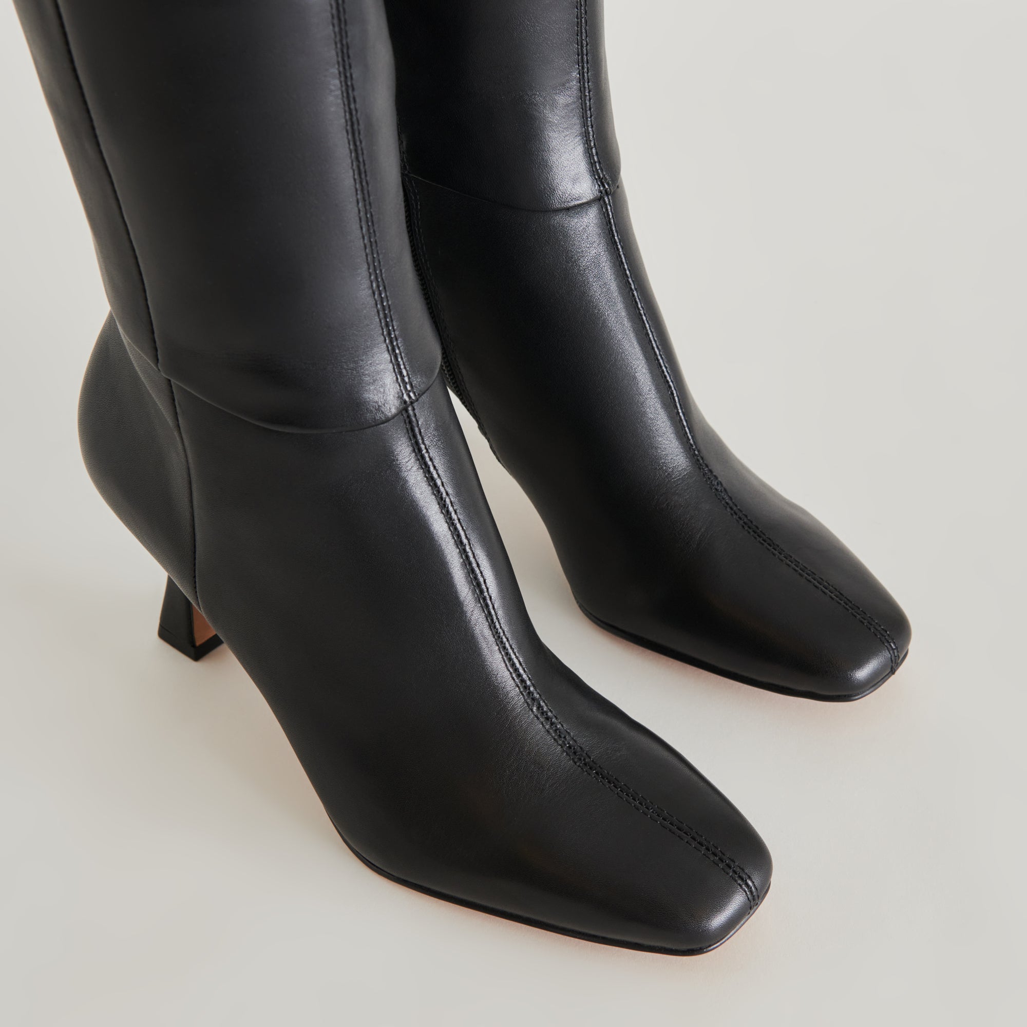 GYRA WIDE CALF BOOTS BLACK LEATHER
