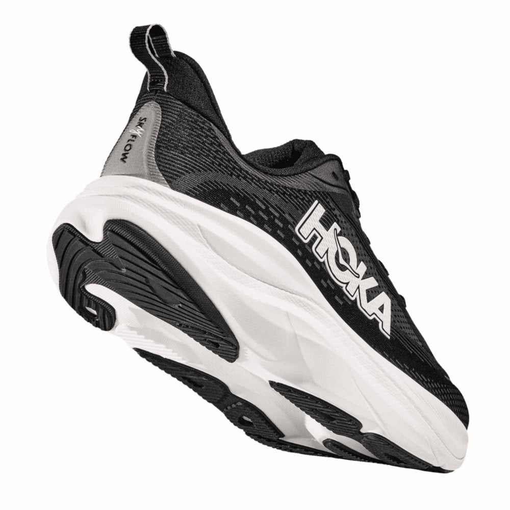 Skyflow Wide 2E Mens Running Shoes Black/White